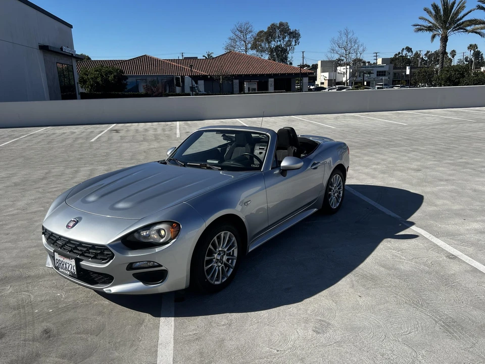 2018 Fiat 124 Spider - Image 31 of 31