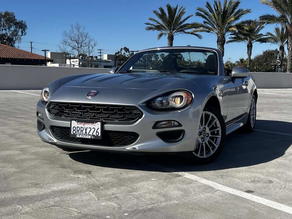 2018 Fiat 124 Spider - Image 11 of 31