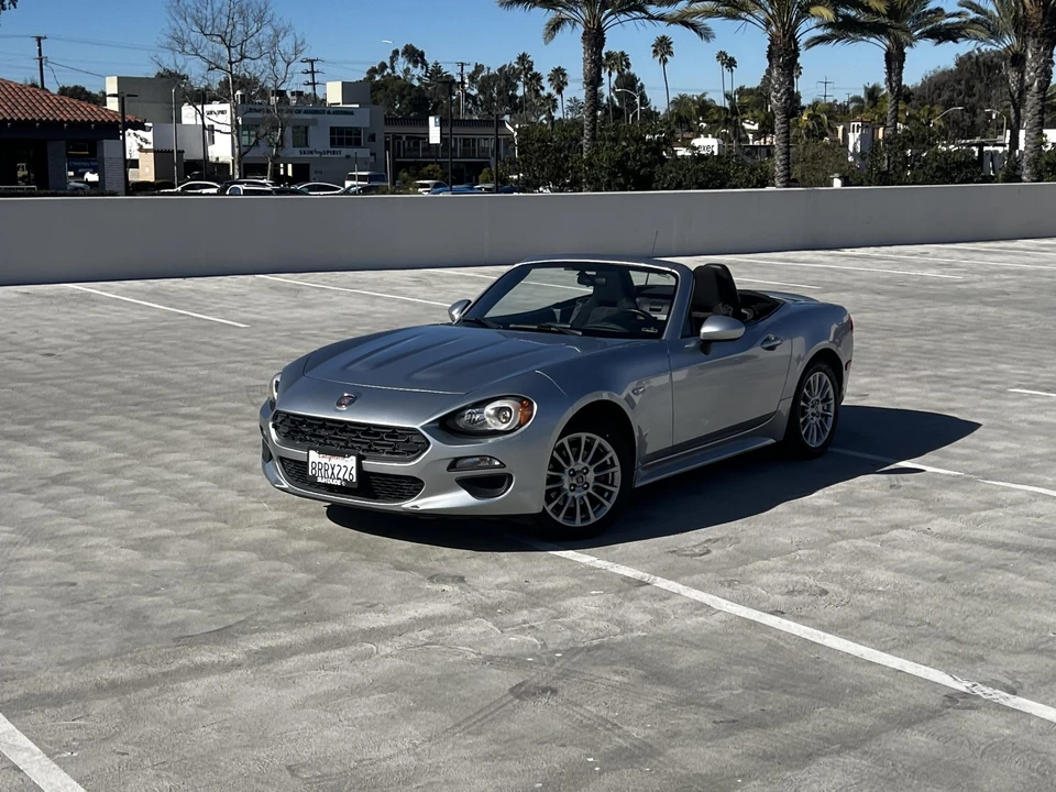 2018 Fiat 124 Spider - Image 29 of 31