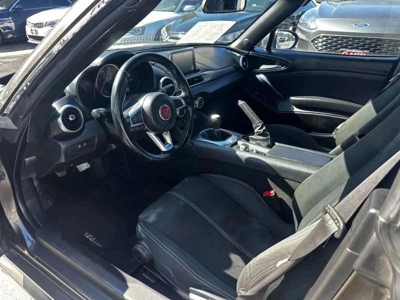2018 Fiat 124 Spider - Image 7 of 10