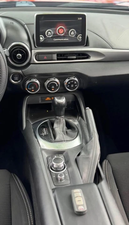 2018 Fiat 124 Spider - Image 13 of 19