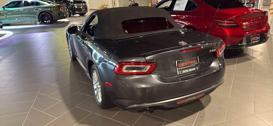 2018 Fiat 124 Spider - Image 2 of 6