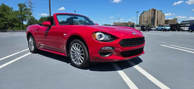 2018 Fiat 124 Spider Classica Convertible 2D
