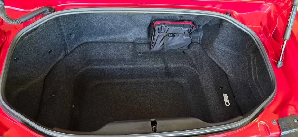 2018 Fiat 124 Spider - Image 8 of 17