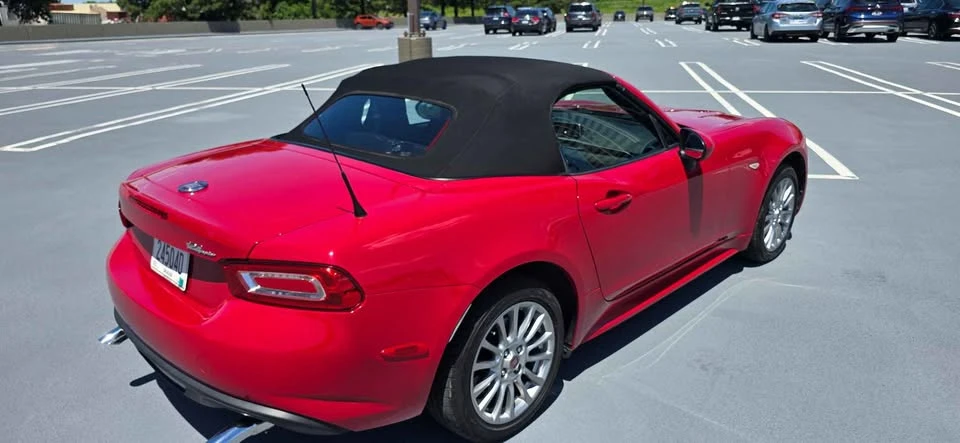 2018 Fiat 124 Spider - Image 5 of 17