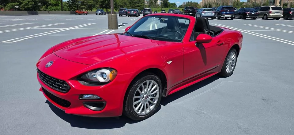 2018 Fiat 124 Spider - Image 14 of 17