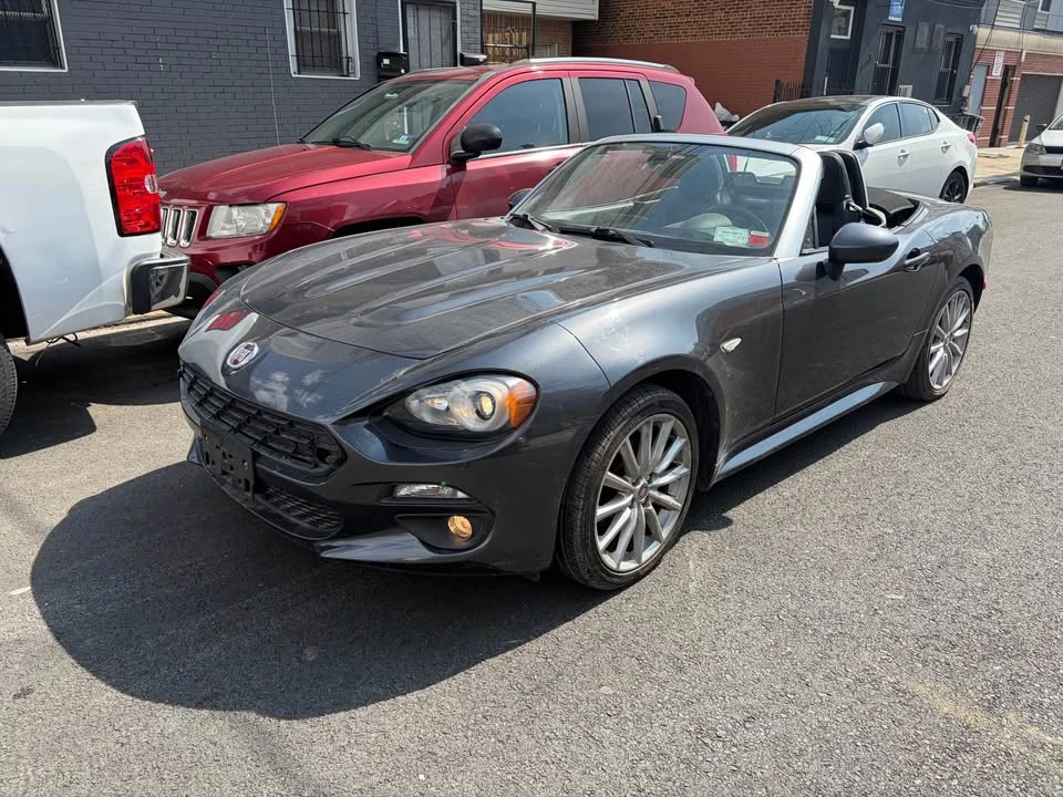 2018 Fiat 124 Spider - Image 8 of 15