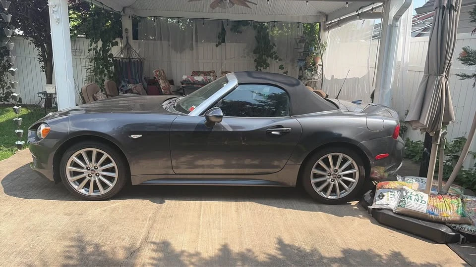2018 Fiat 124 Spider - Image 13 of 15