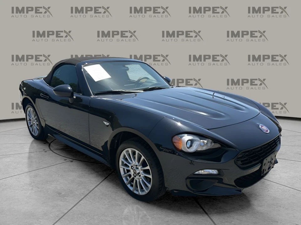 2018 Fiat 124 Spider - Image 8 of 30