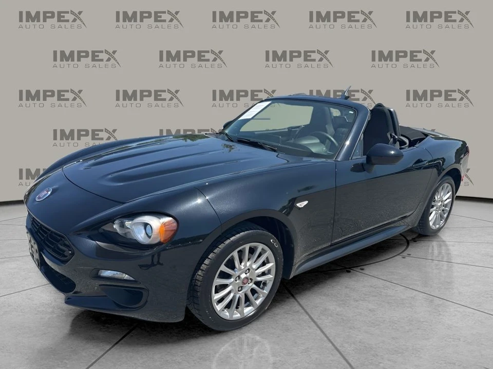 2018 Fiat 124 Spider - Image 2 of 30