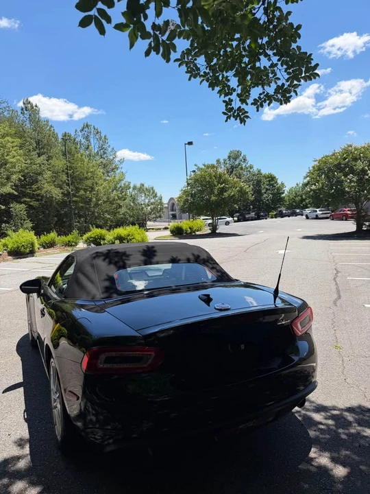 2018 Fiat 124 Spider - Image 16 of 17