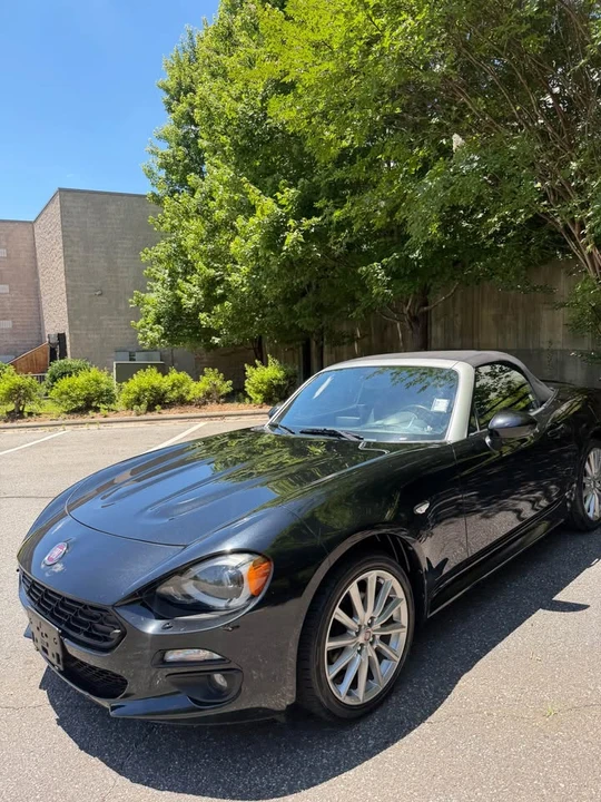2018 Fiat 124 Spider - Image 4 of 17
