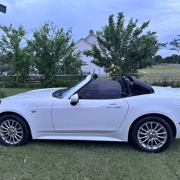 2018 Fiat 124 Spider Lusso Convertible