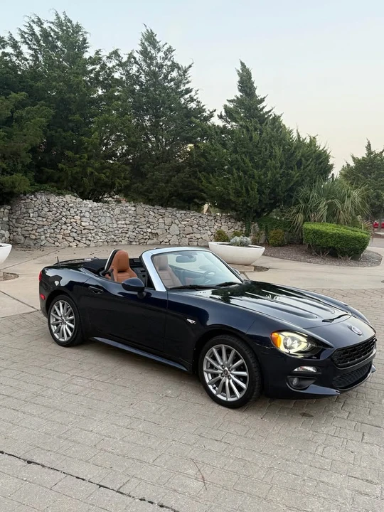 2018 Fiat 124 Spider - Image 6 of 15