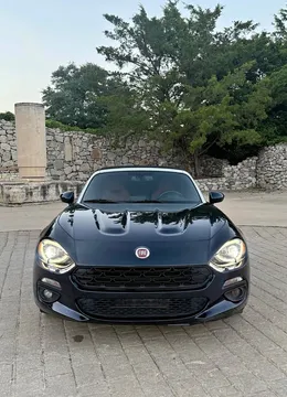 2018 Fiat 124 Spider Lusso Convertible 2D