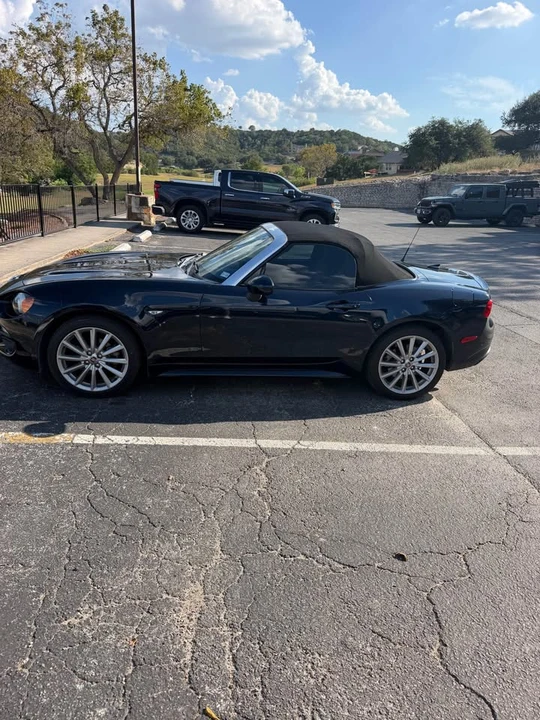 2018 Fiat 124 Spider - Image 7 of 8