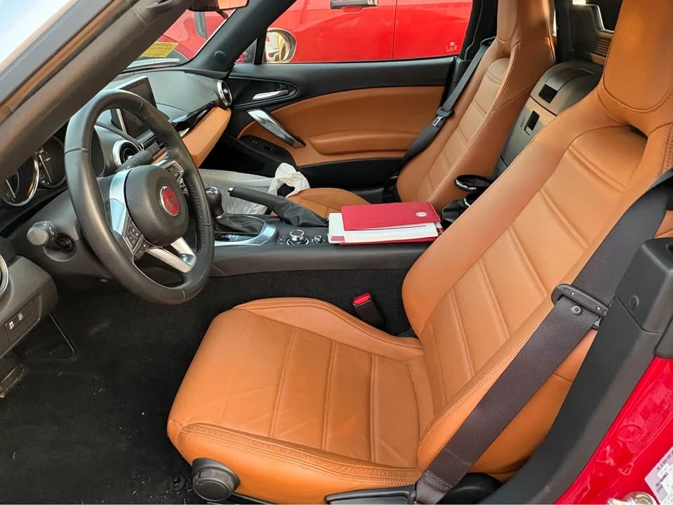 2018 Fiat 124 Spider - Image 7 of 7