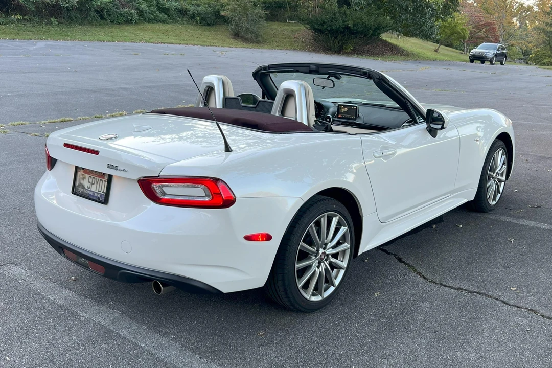 2018 Fiat 124 Spider - Image 4 of 31