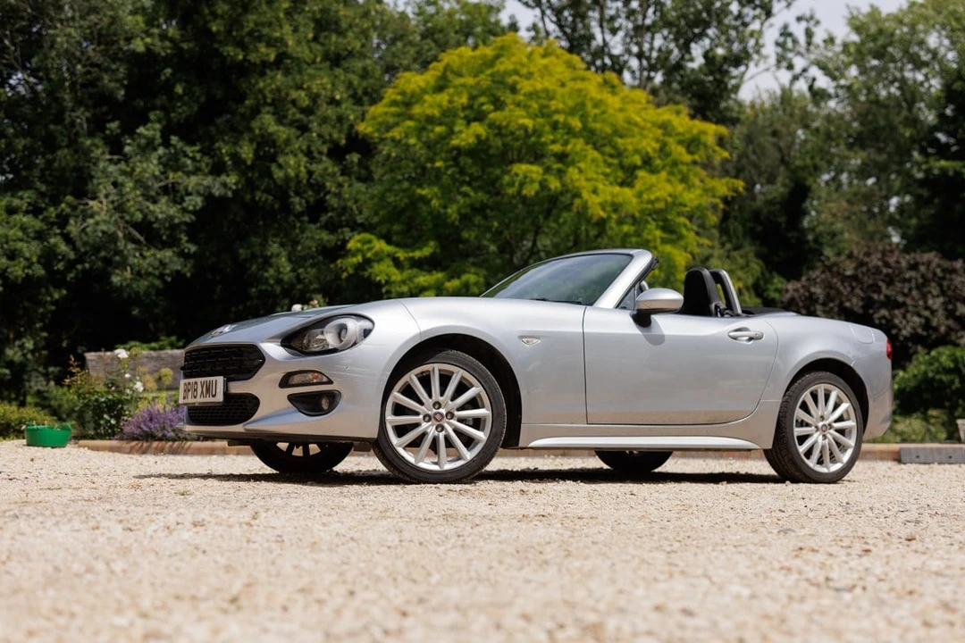 2018 Fiat 124 Spider - Image 3 of 31