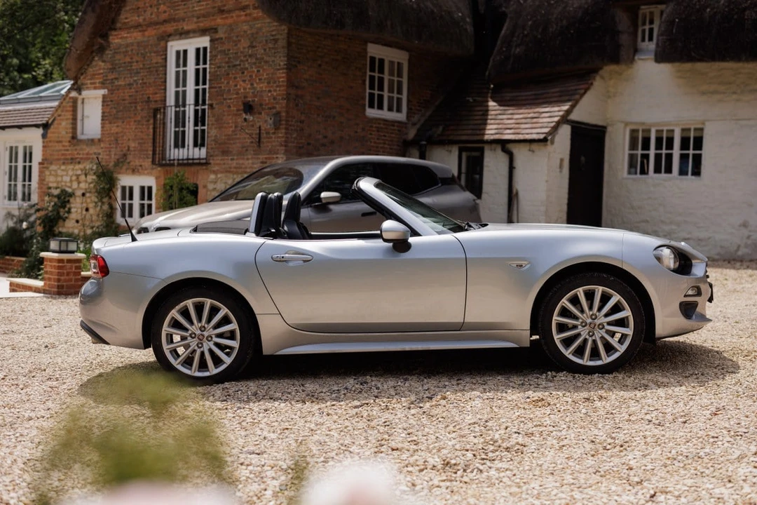 2018 Fiat 124 Spider - Image 21 of 31