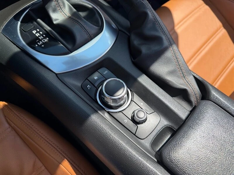 2018 Fiat 124 Spider - Image 15 of 20