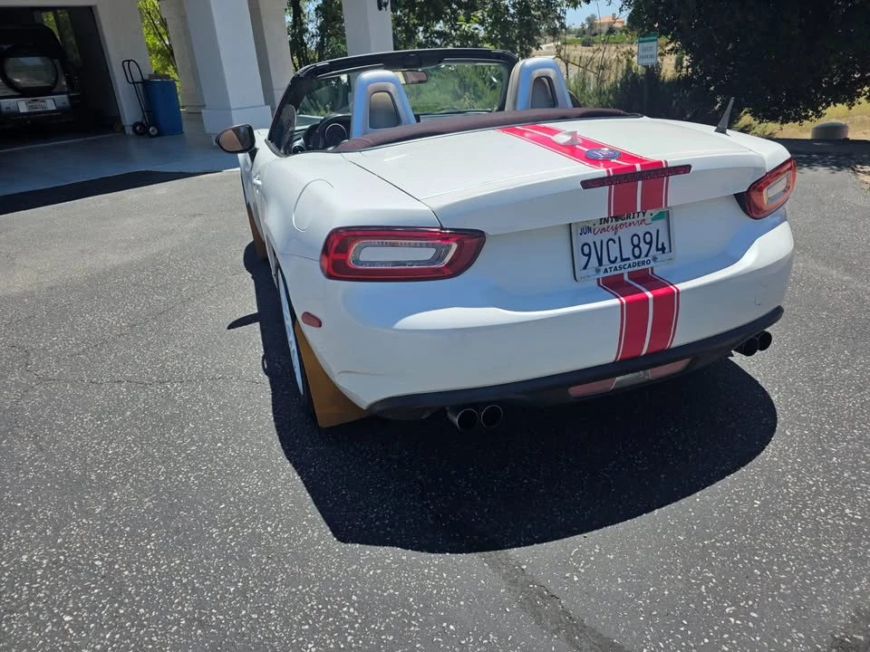 2018 Fiat 124 Spider - Image 9 of 20