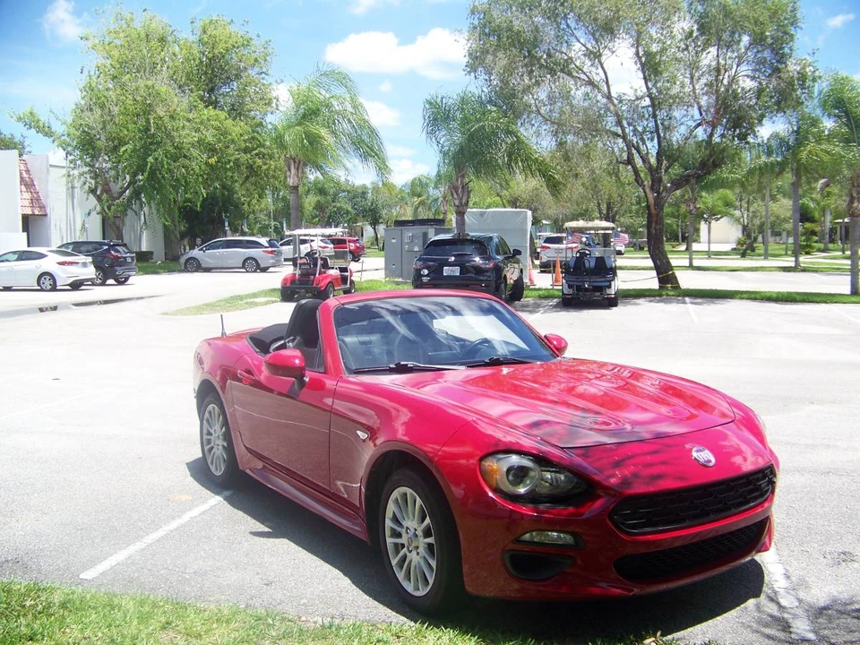 2018 Fiat 124 Spider - Image 3 of 7