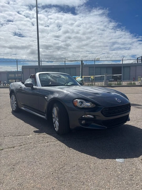 2018 Fiat 124 Spider - Image 2 of 13