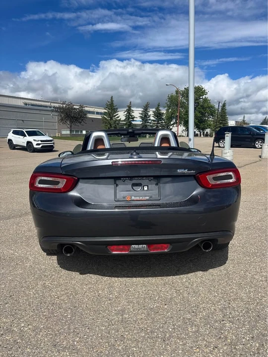 2018 Fiat 124 Spider - Image 5 of 13
