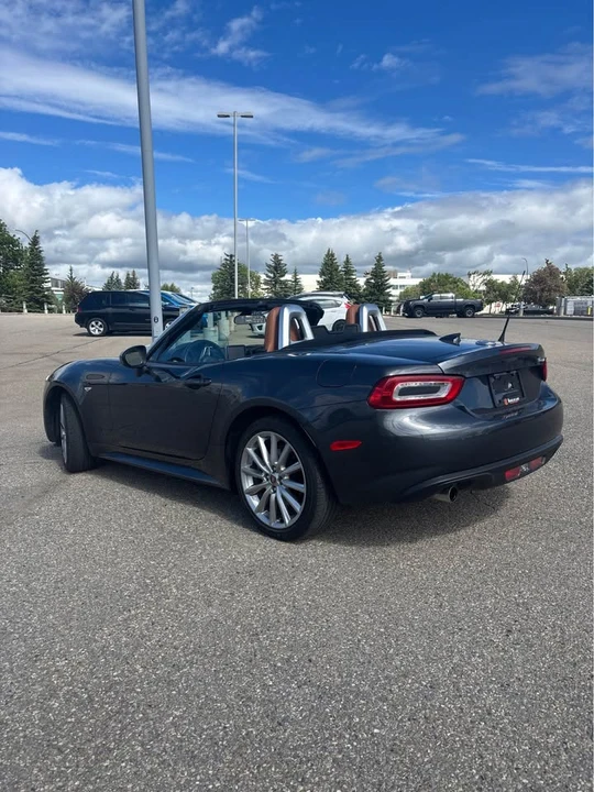 2018 Fiat 124 Spider - Image 6 of 13