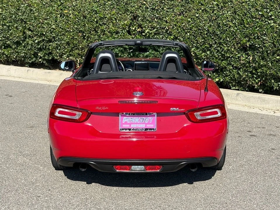 2018 Fiat 124 Spider - Image 11 of 20