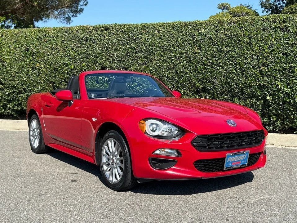 2018 Fiat 124 Spider - Image 2 of 20