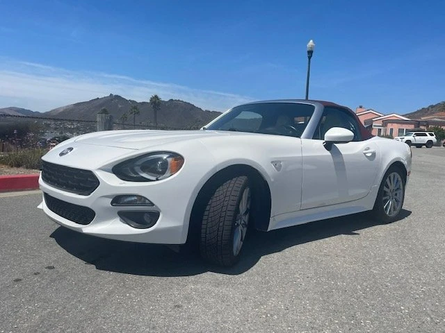 2018 Fiat 124 Spider - Image 8 of 20