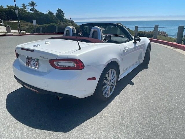 2018 Fiat 124 Spider - Image 13 of 20