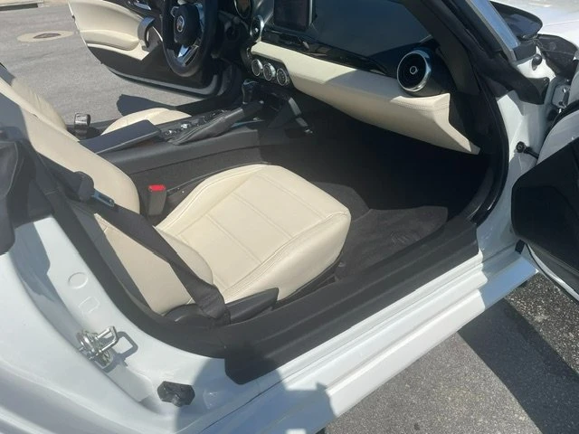 2018 Fiat 124 Spider - Image 5 of 20