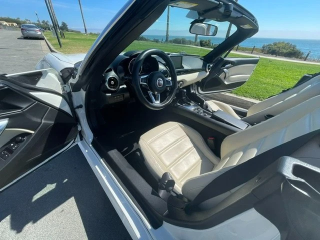 2018 Fiat 124 Spider - Image 7 of 20
