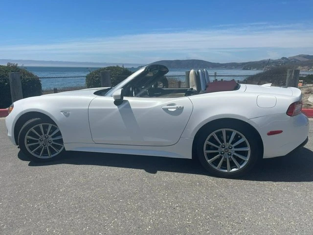 2018 Fiat 124 Spider - Image 11 of 20