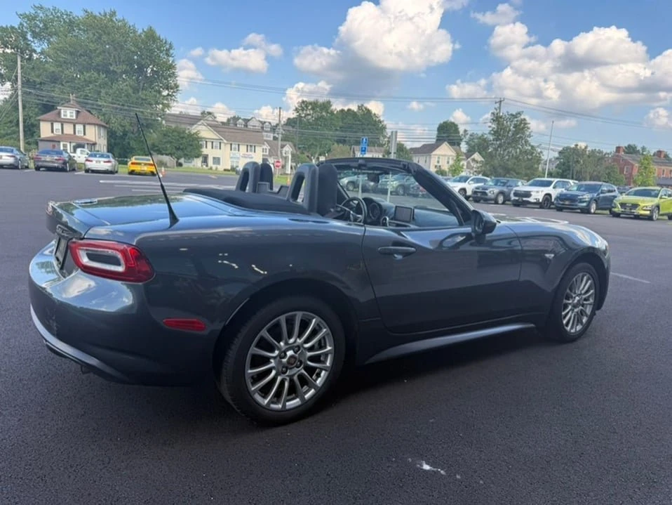 2018 Fiat 124 Spider - Image 12 of 20