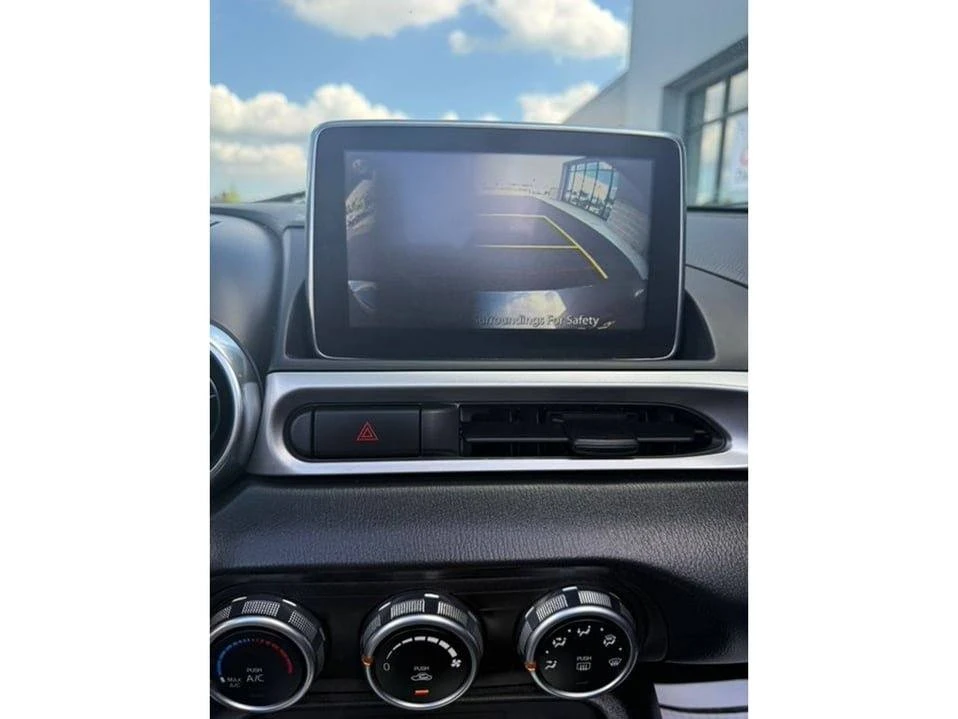 2018 Fiat 124 Spider - Image 11 of 20