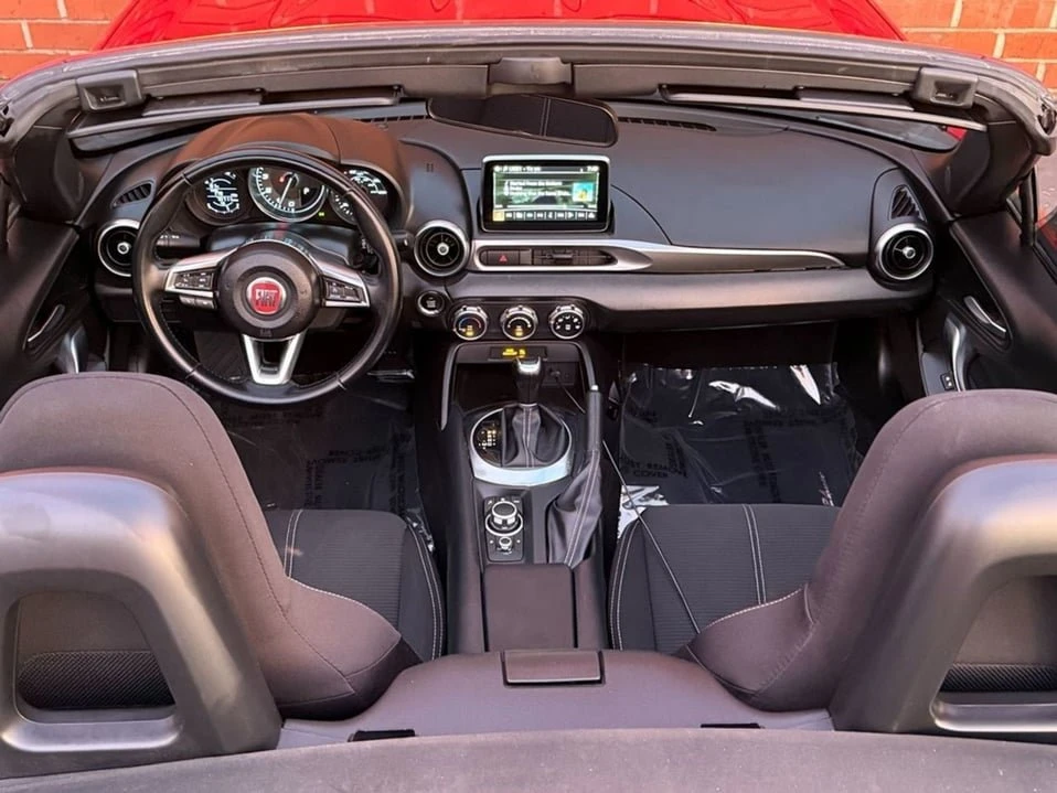 2018 Fiat 124 Spider - Image 9 of 20