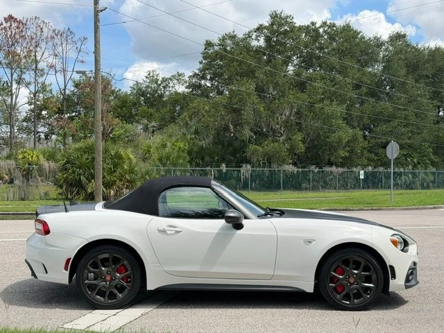 2018 Fiat 124 Spider - Image 5 of 17