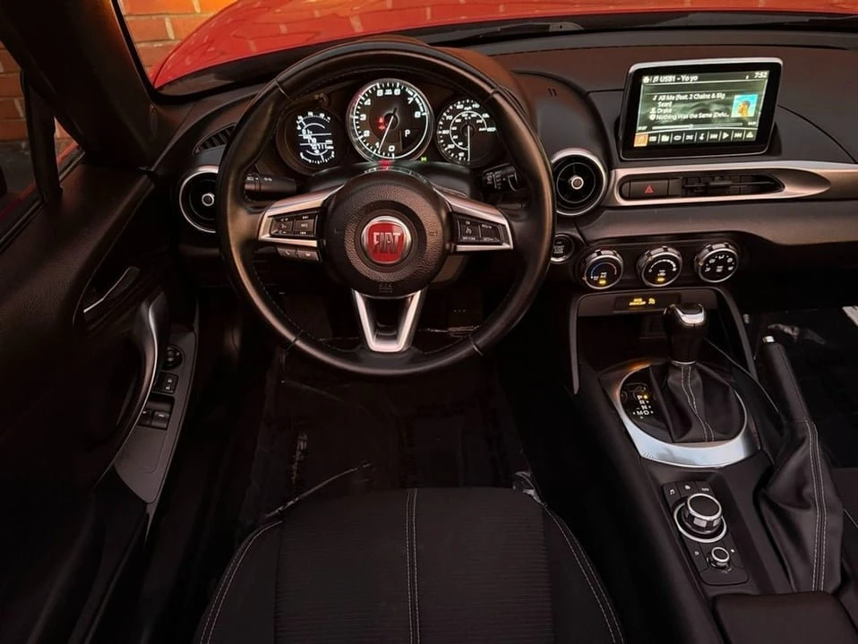 2018 Fiat 124 Spider - Image 12 of 20