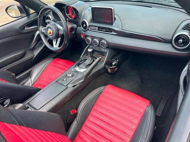 2018 Fiat 124 Spider - Image 14 of 20