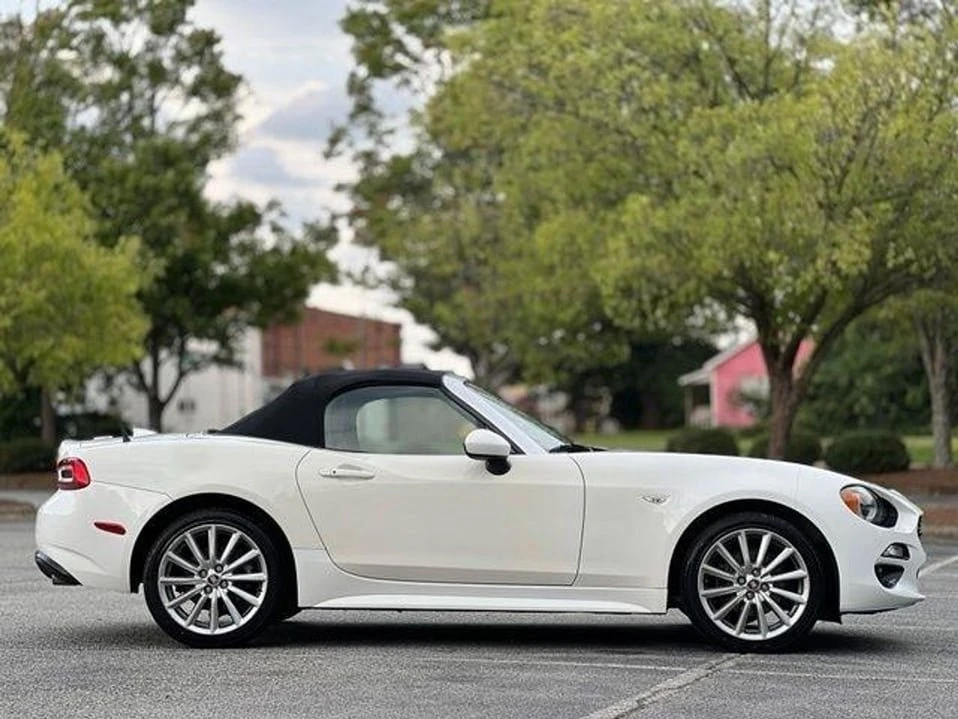 2018 Fiat 124 Spider - Image 12 of 20