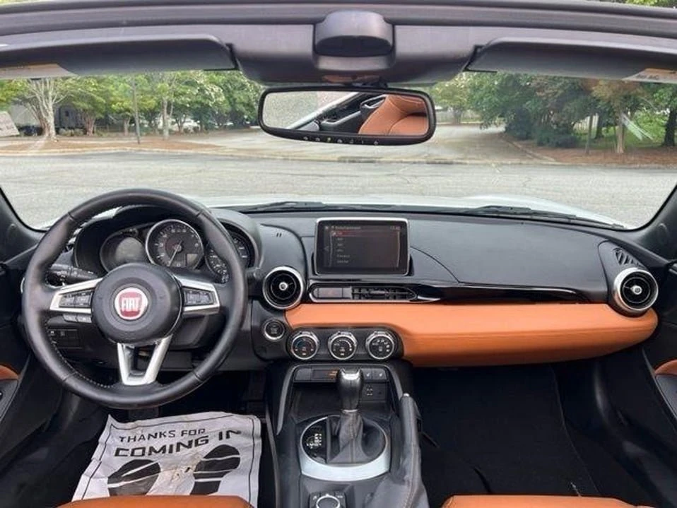 2018 Fiat 124 Spider - Image 18 of 20