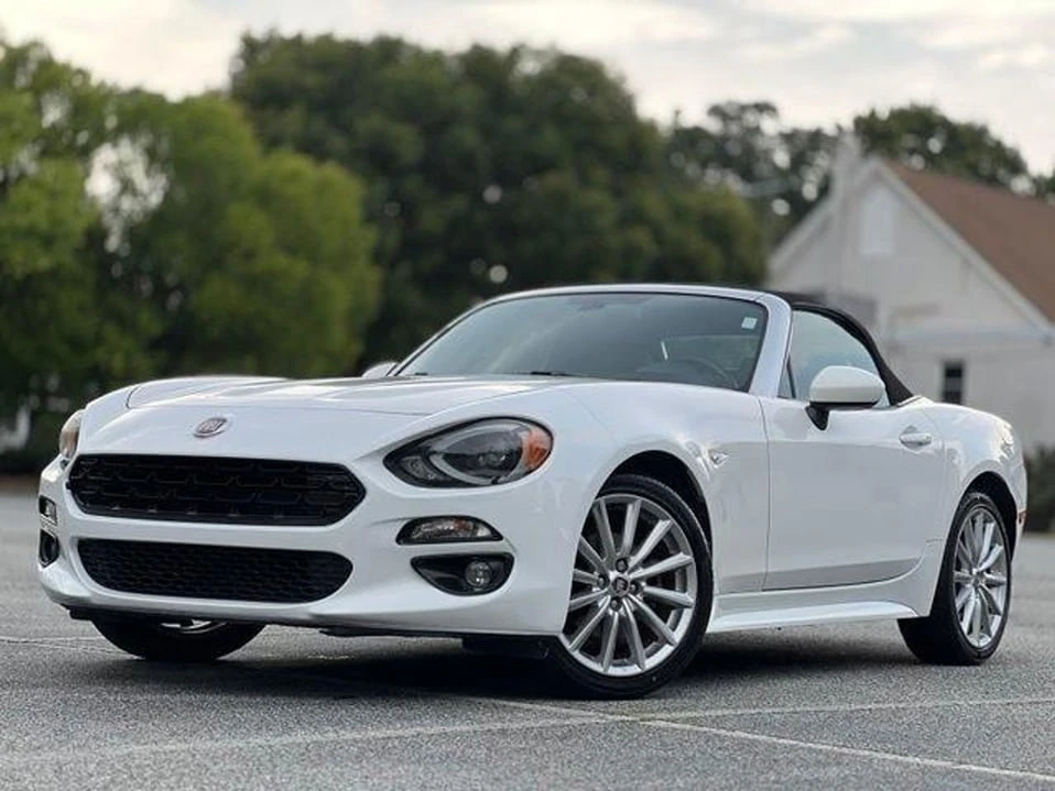 2018 Fiat 124 Spider - Image 9 of 20