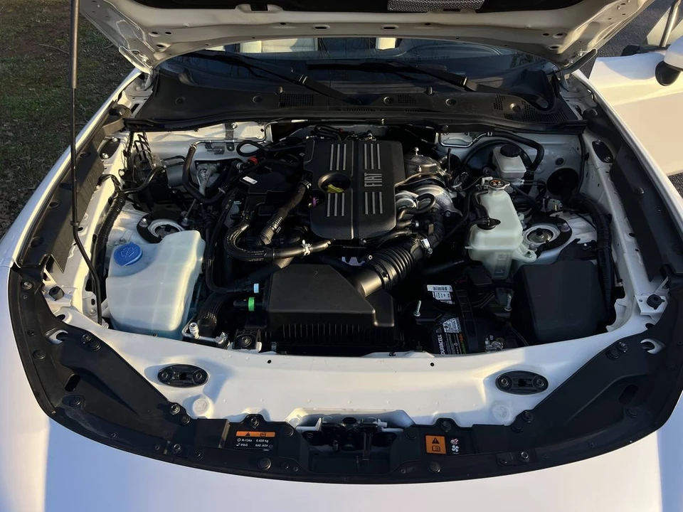 2018 Fiat 124 Spider - Image 8 of 10