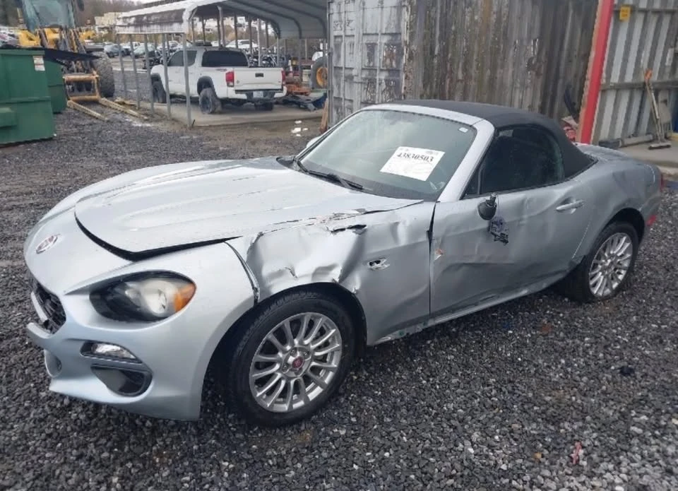 2018 Fiat 124 Spider - Image 6 of 9