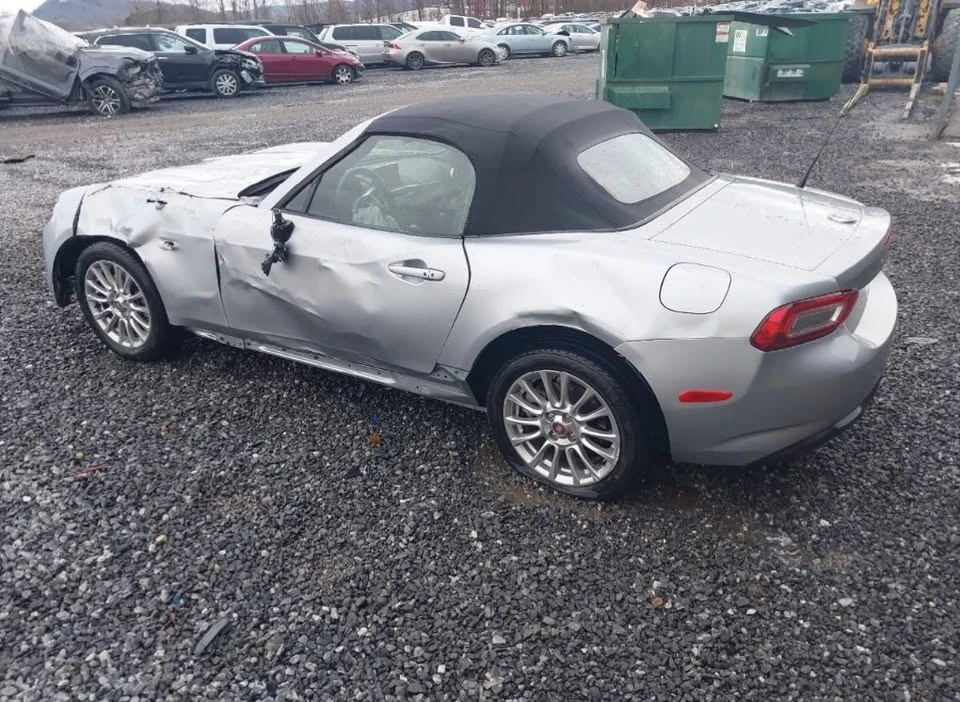 2018 Fiat 124 Spider - Image 3 of 9