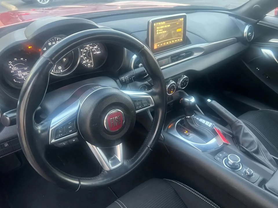 2018 Fiat 124 Spider - Image 8 of 8